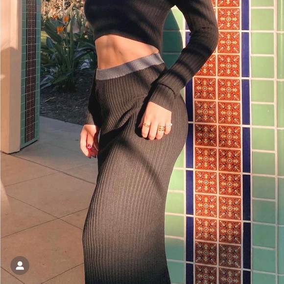 437 Gaia Ribbed Set - Picture 4 of 13